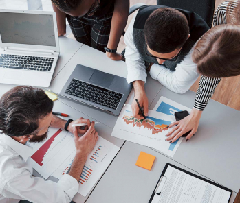 Piaty pilier je venovaný problematike Soft Skills a Kritickému mysleniu:
